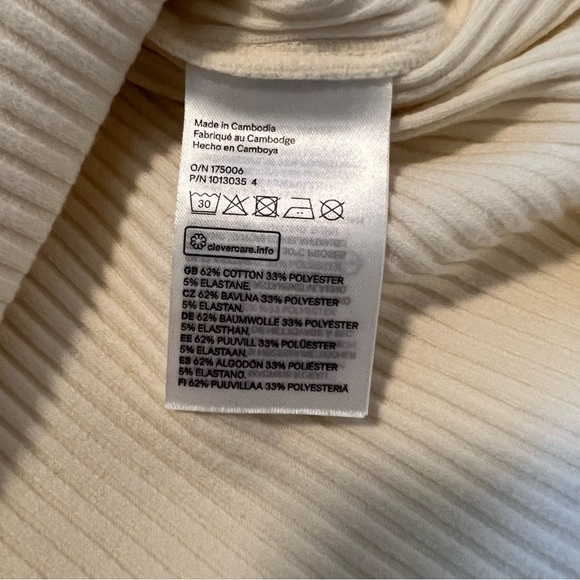 Ribbed T-shirt - Picture 10 of 10